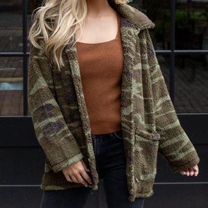 Z Supply camo Sherpa teddy jacket